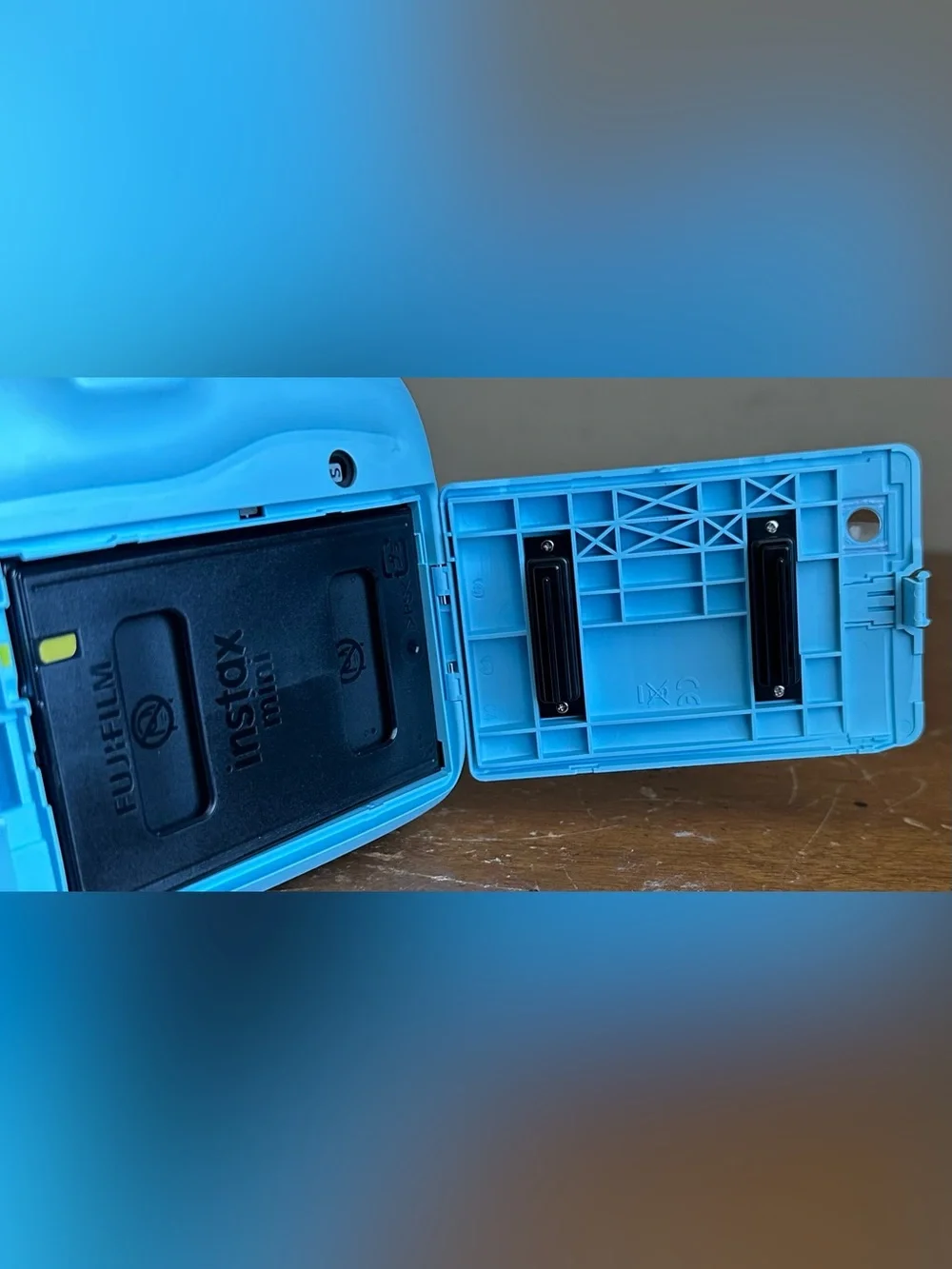 Fujifilm Instax Mini 11 Instant Camera - Light Blue